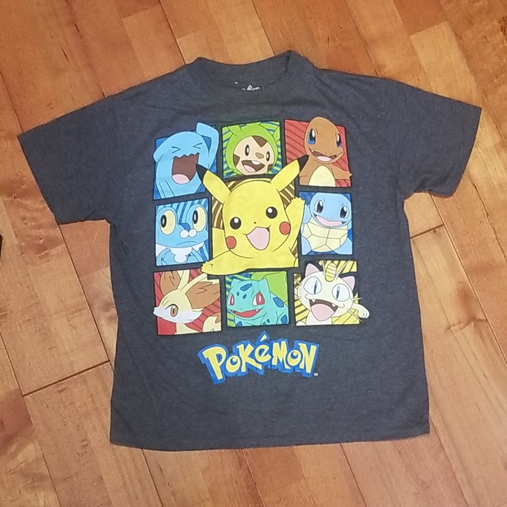 Pokemon shirt XS